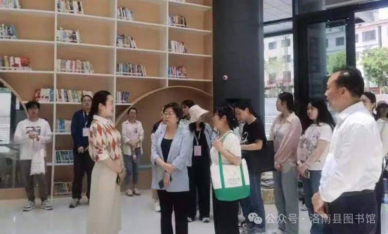 商州区图书馆最新动态报道